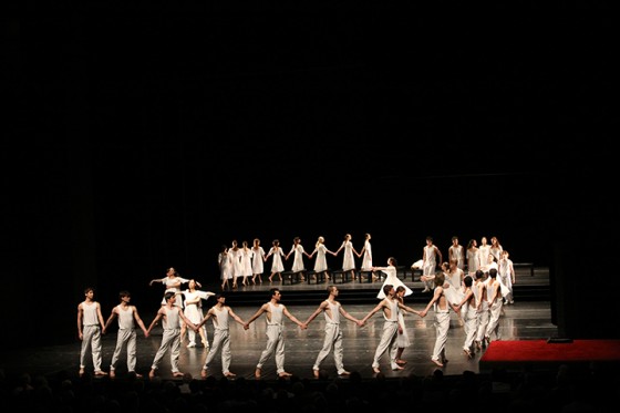 ジョン・ノイマイヤーがプレトークを開催〜ハンブルク・バレエ団7年ぶりの日本公演開幕