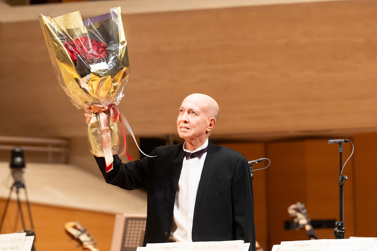 ほな、さいなら」⋯ 指揮者人生に自ら幕を引いた井上道義が最後に