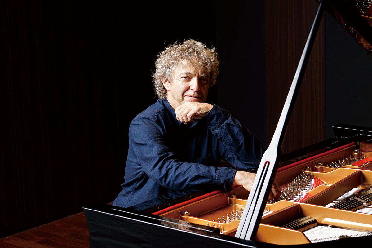 稀少　ビンテージＪ.Mares チェコ ボヘミアンガラス　ピアノ演奏者 2025年度特級聴衆賞 寄せられた応援メッセージ～高見真智人さん