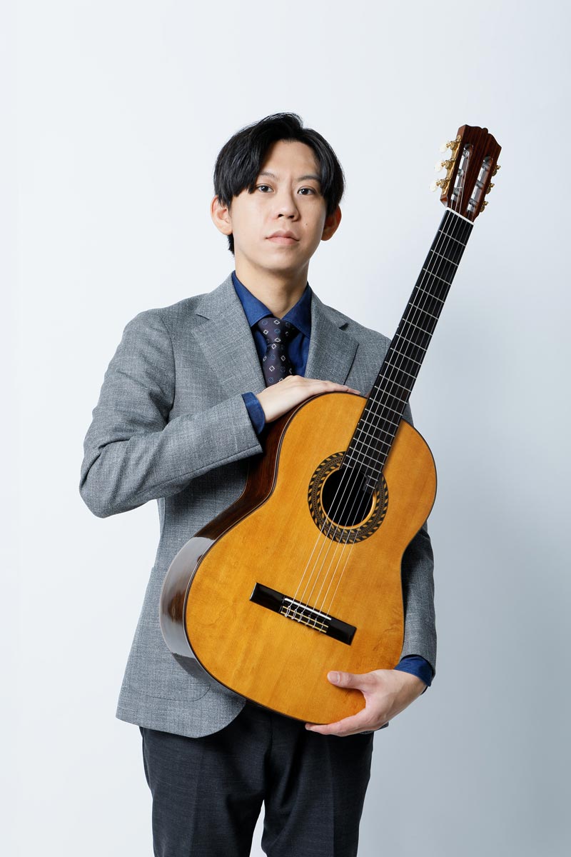 ギタリストの大島祥が「ギター de 名曲クラシック」第2回公演を東京オペラシティで開催